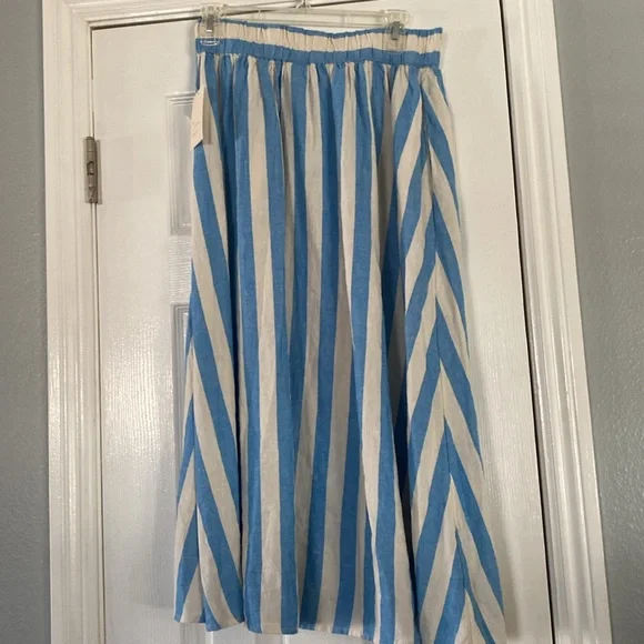 A new day halter top and skit set - Picture 5 of 6